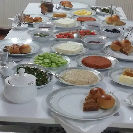 Side Pansiyon シダ